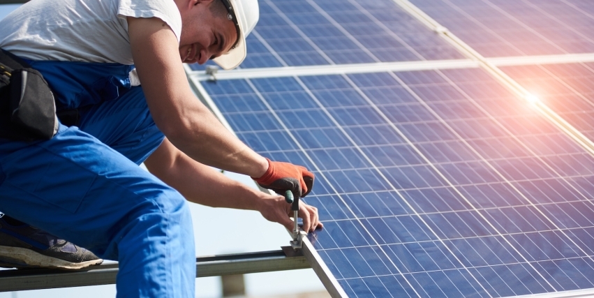 Breaking Down the Solar Lead Generation Process: From Interest to Sale hero image